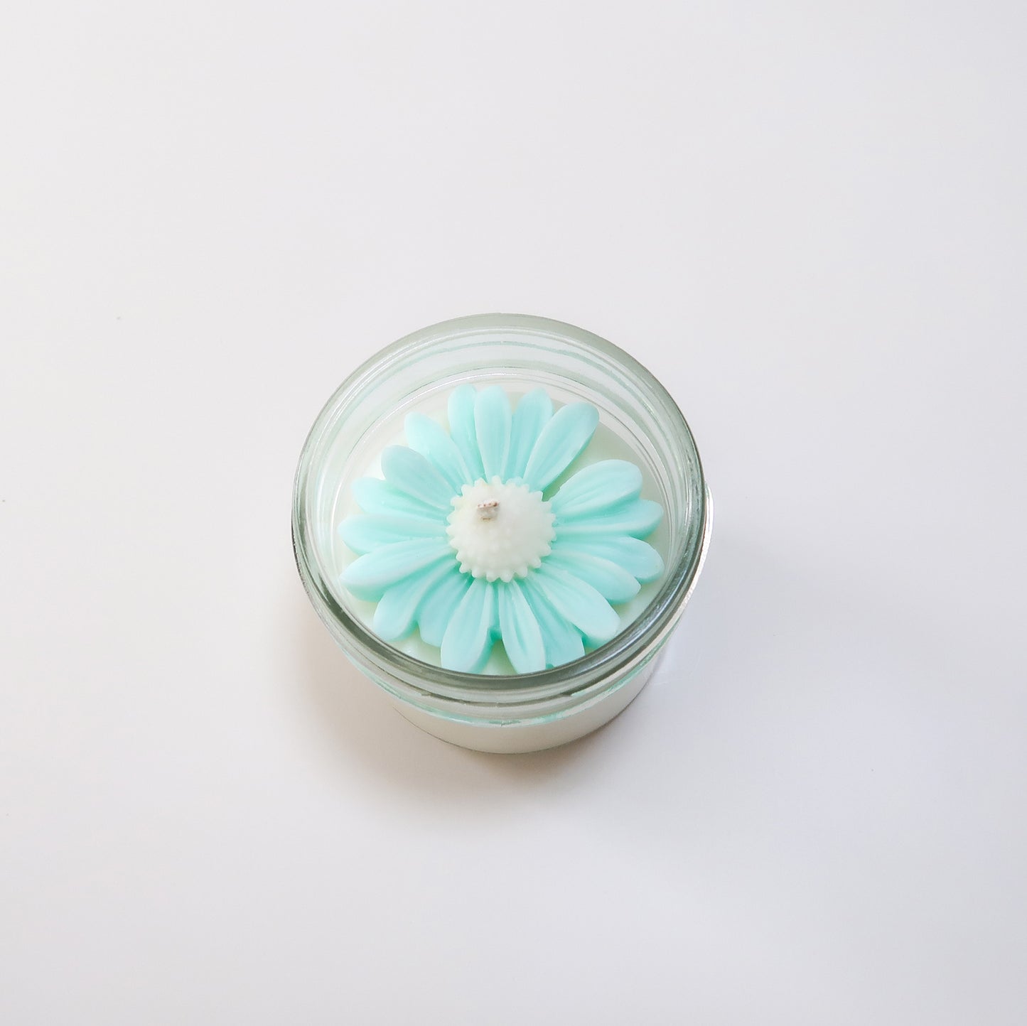 Cloud Blue Daisy Candle 80g